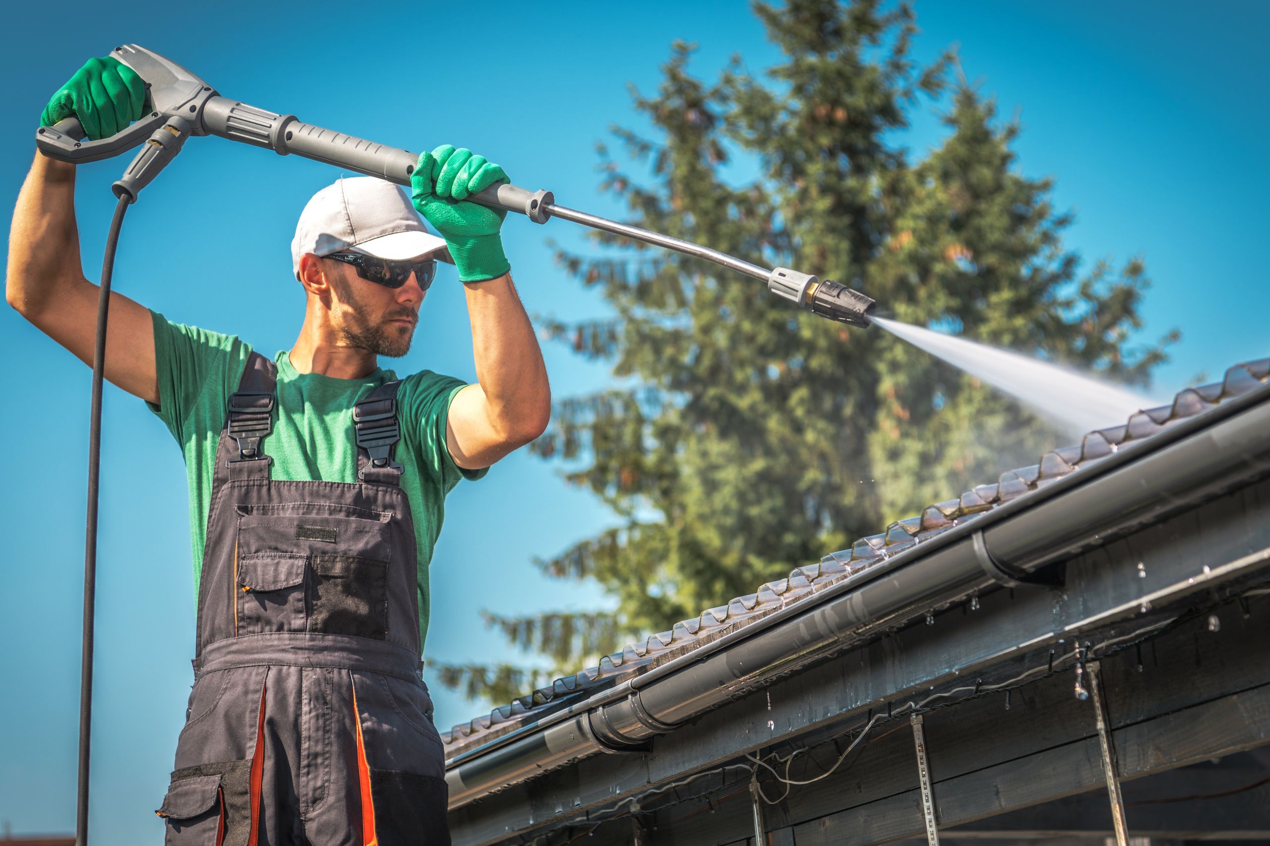 residential-gutter-cleaning-featured