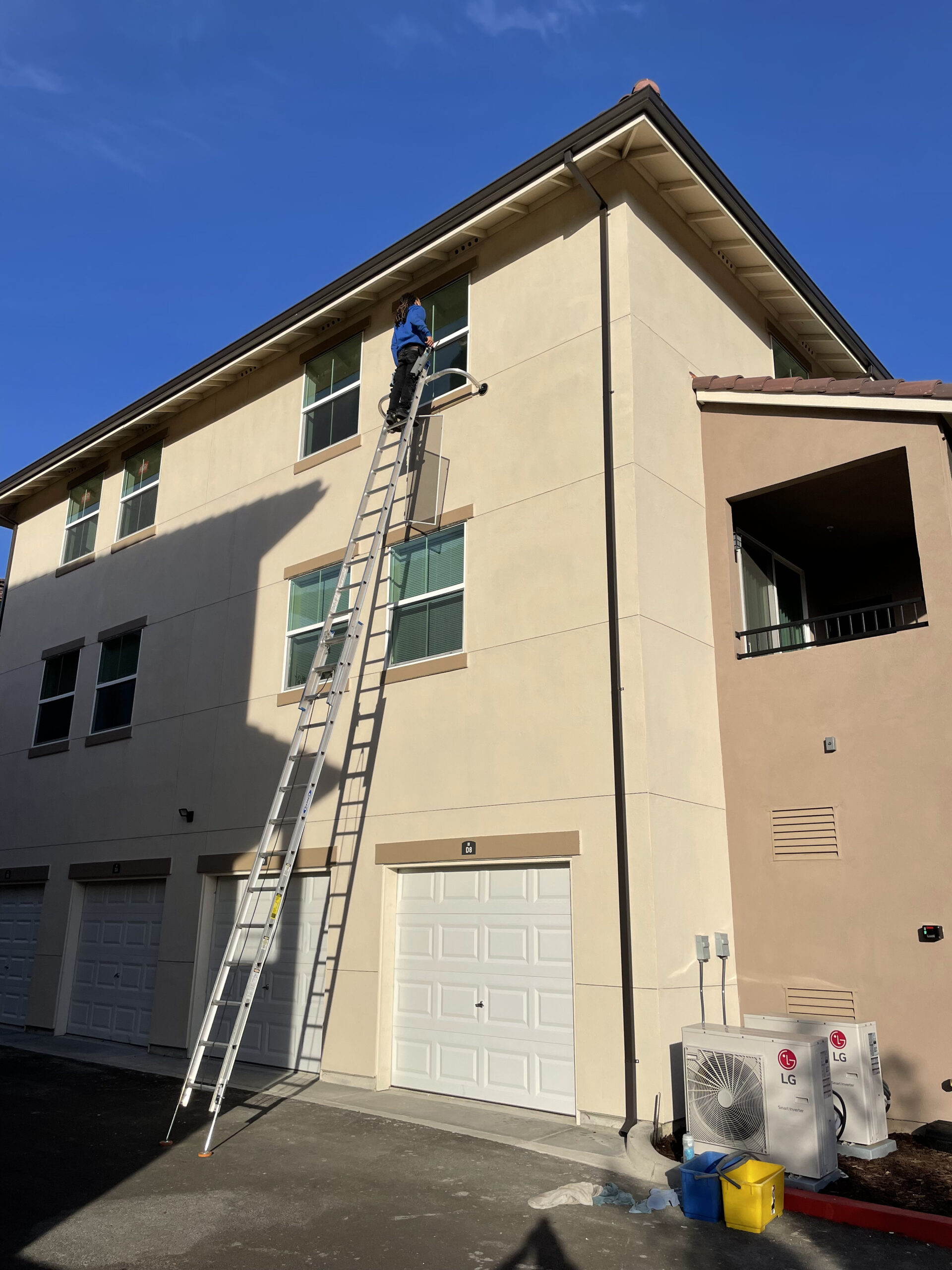 b&b residential window cleaning services 05